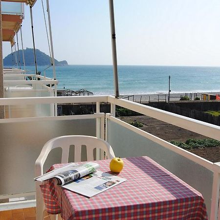 Residence Riviera Albenga Luaran gambar