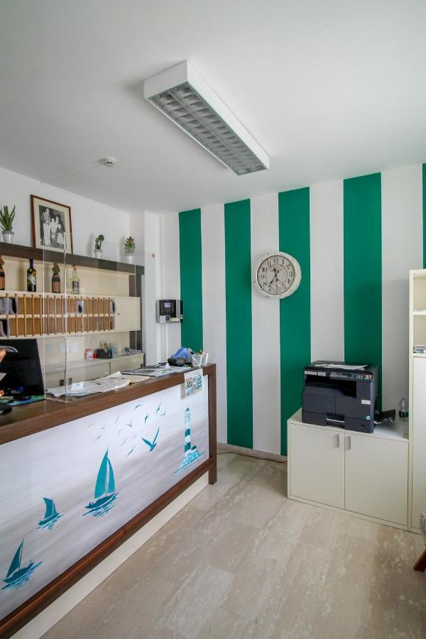 Residence Riviera Albenga Luaran gambar
