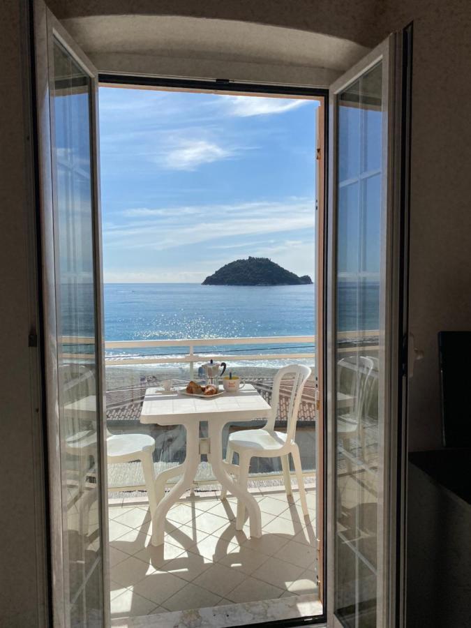 Residence Riviera Albenga Luaran gambar