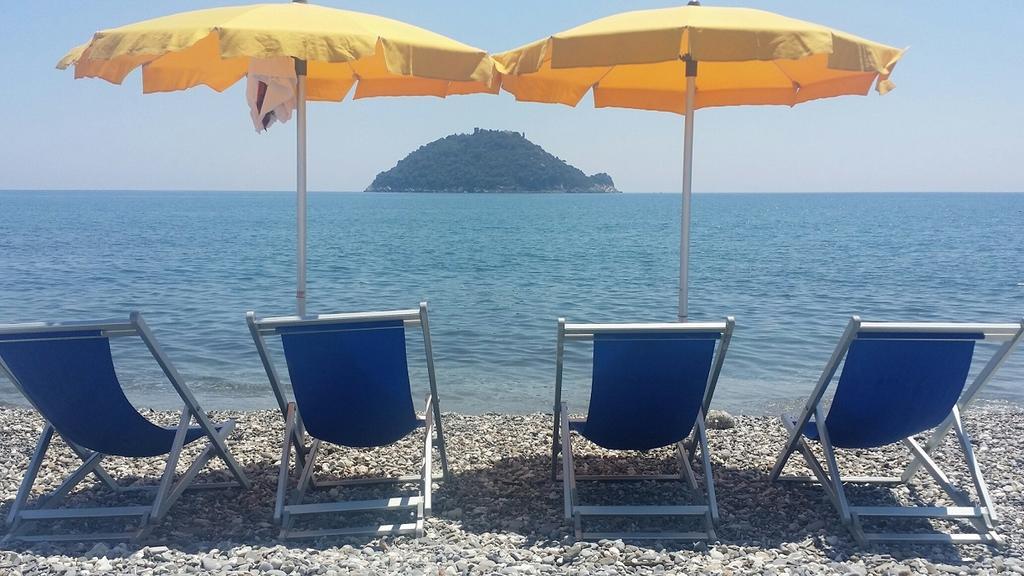 Residence Riviera Albenga Luaran gambar