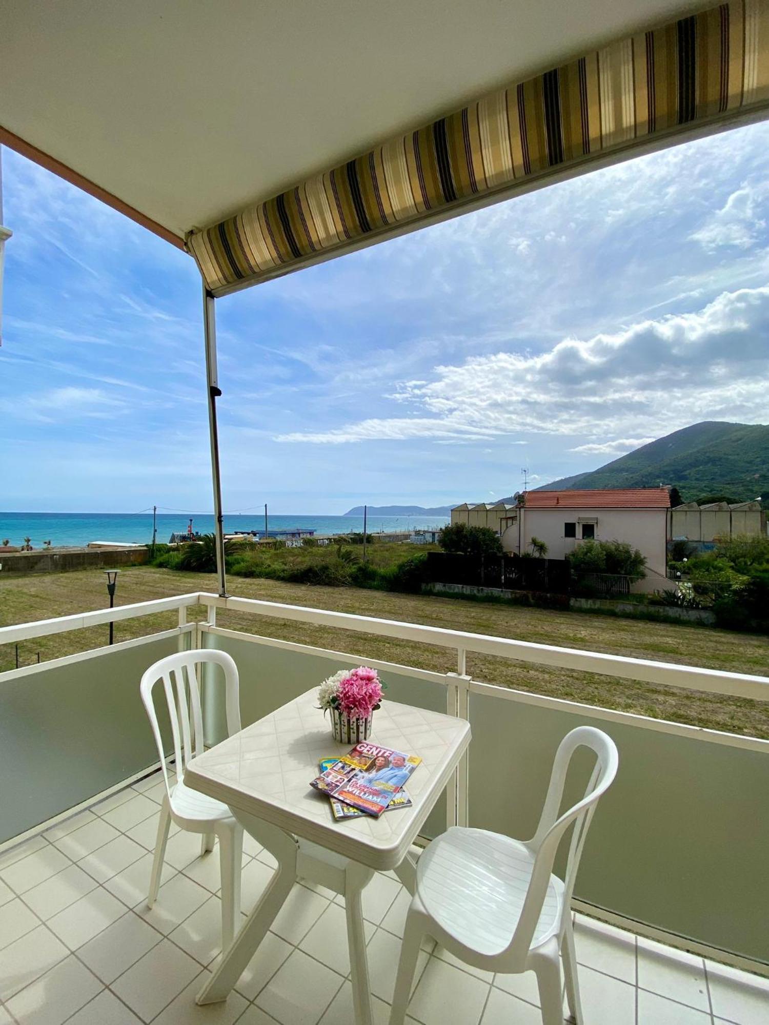 Residence Riviera Albenga Luaran gambar