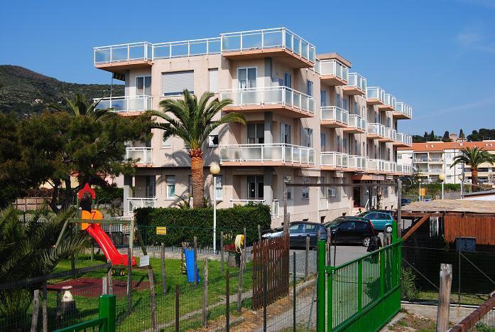 Residence Riviera Albenga Luaran gambar