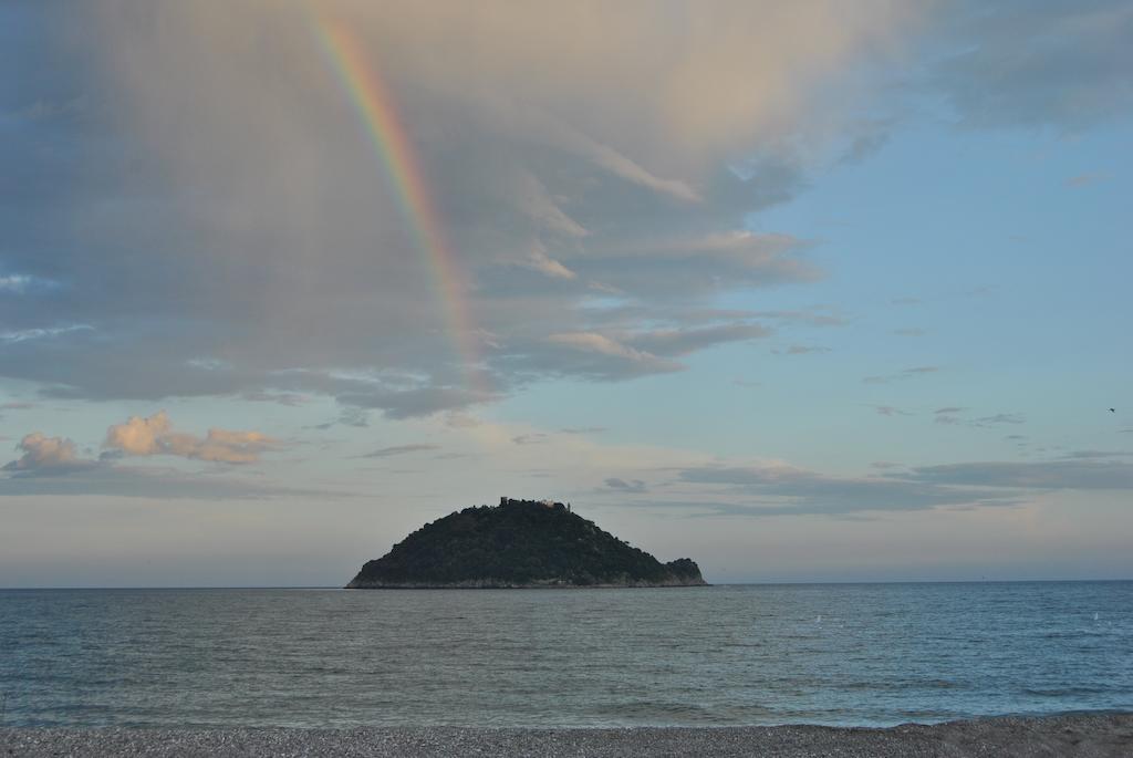 Residence Riviera Albenga Luaran gambar